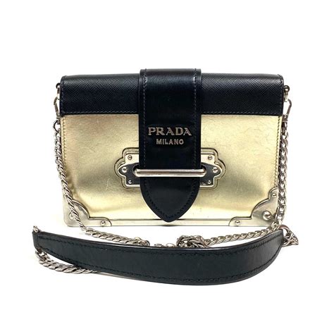 bolsa prada preta dourada original